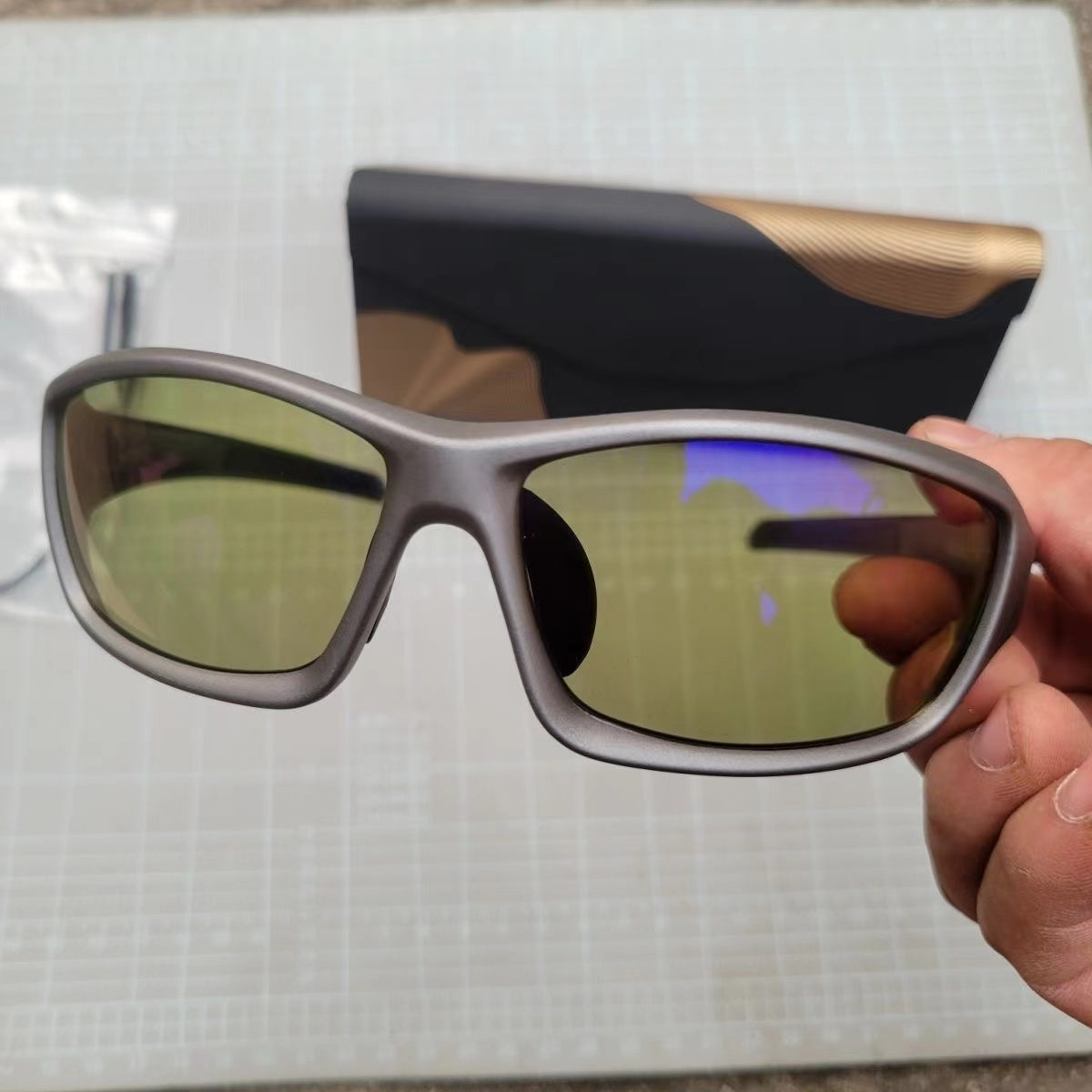 Fishing Glasses Fish Finder Glasses Polarized Sunglasses Yellow Bottom Brightening Glasses Blue Film Yellow Bottom