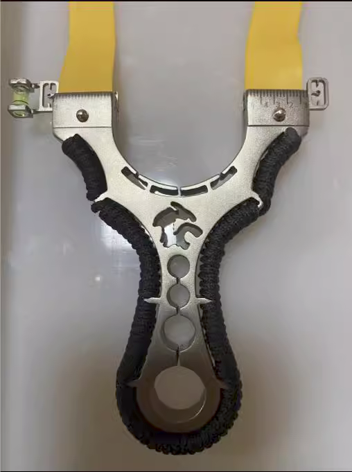Black Wolf Slingshot High Precision Stainless Steel Outdoor Competition Thickened Flat Leather Slingshot