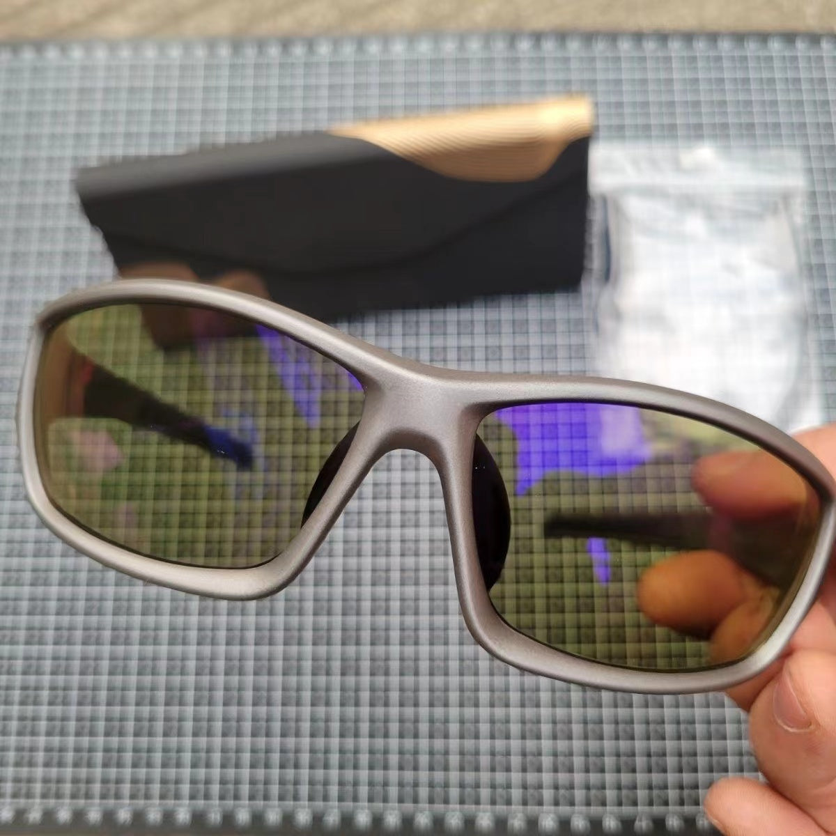 Fishing Glasses Fish Finder Glasses Polarized Sunglasses Yellow Bottom Brightening Glasses Blue Film Yellow Bottom